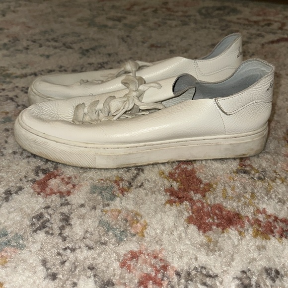 Sam Edelman women’s white leather poppy sneakers size 8.5 - Picture 2 of 7